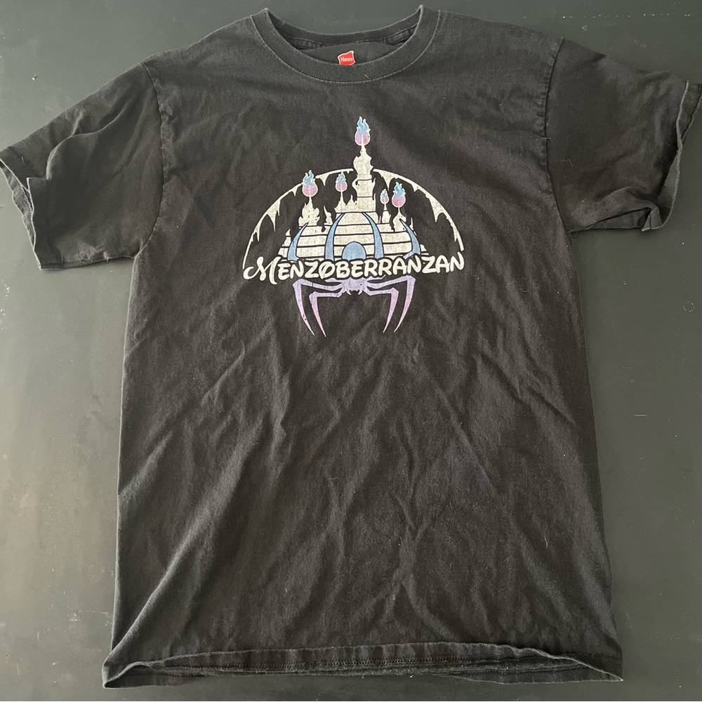 Menzoberranzan Dungeons & Dragons Graphic Tee Spider Fantasy Shirt M